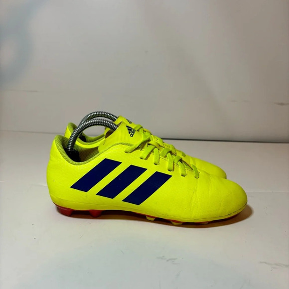 Adidas Boys Nemeziz 18.4 FxG Soccer Football Cleats CM8509 Yellow Blue Sz 3.5 - Picture 1 of 9